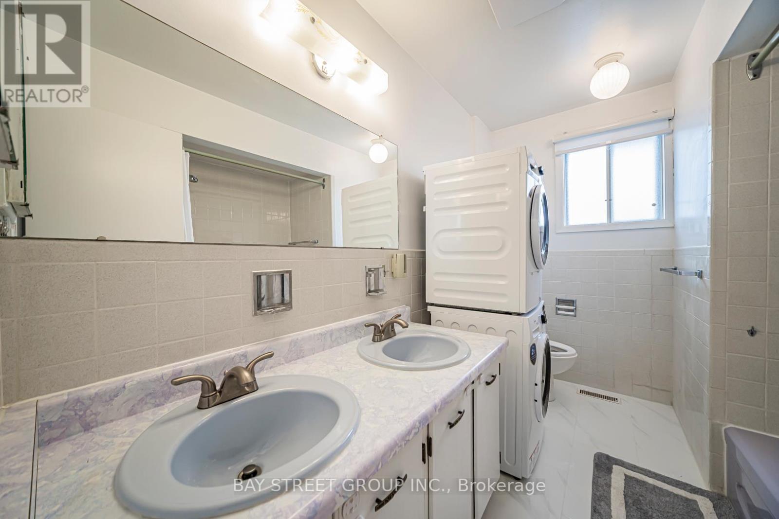 Upper - 1520 Brentano Boulevard, Mississauga, Ontario  L4X 1A4 - Photo 41 - W12927028