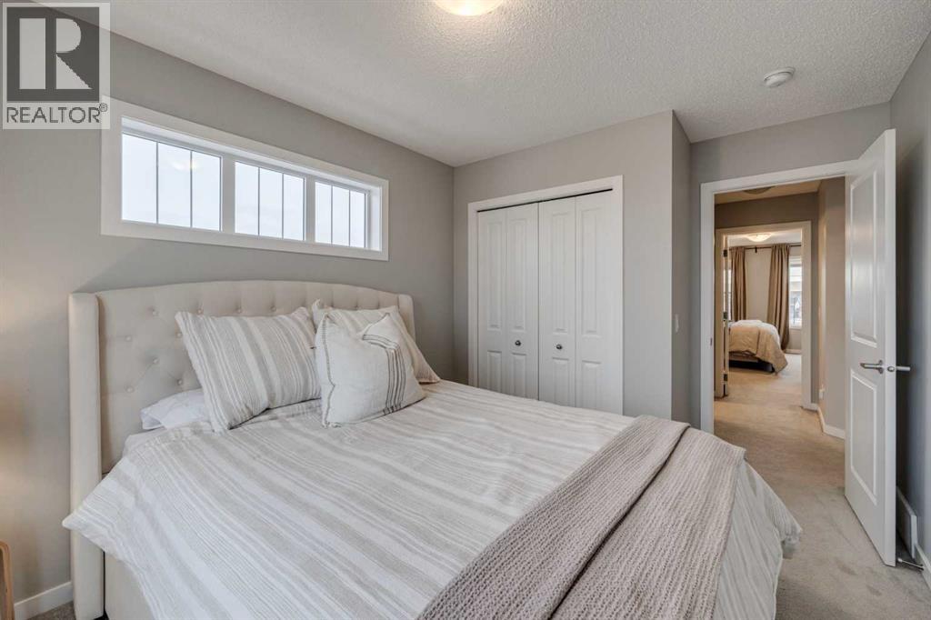 221 Sundown Road, Cochrane, Alberta  T4C 2M6 - Photo 15 - A2283831