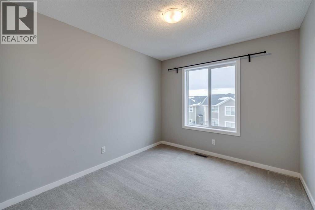 221 Sundown Road, Cochrane, Alberta  T4C 2M6 - Photo 18 - A2283831