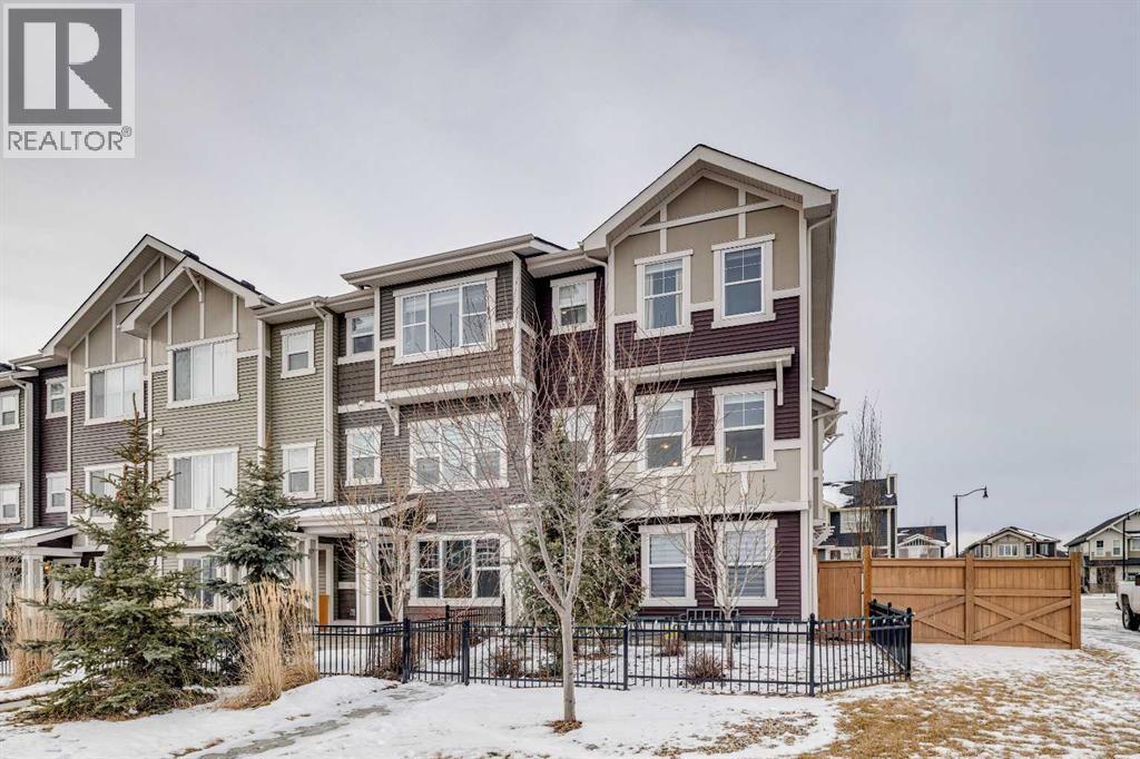 221 Sundown Road, Cochrane, Alberta  T4C 2M6 - Photo 30 - A2283831