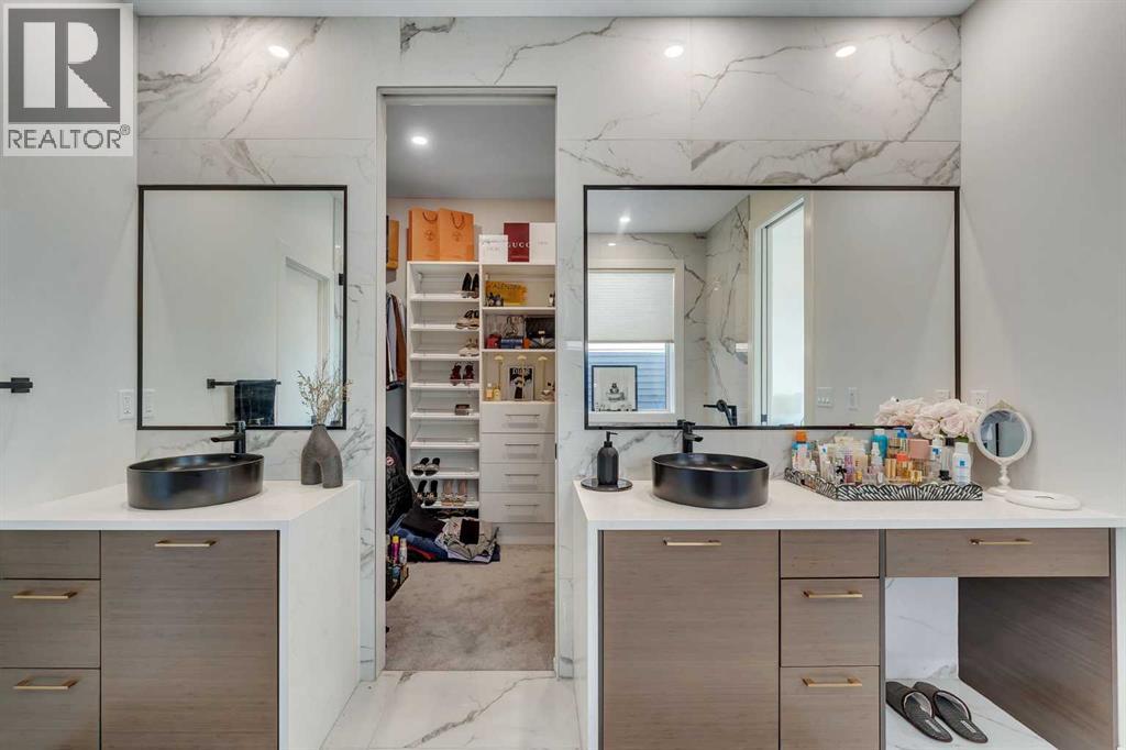 351 Lucas Way NW, Calgary, Alberta  T3P 1Z3 - Photo 38 - A2295759