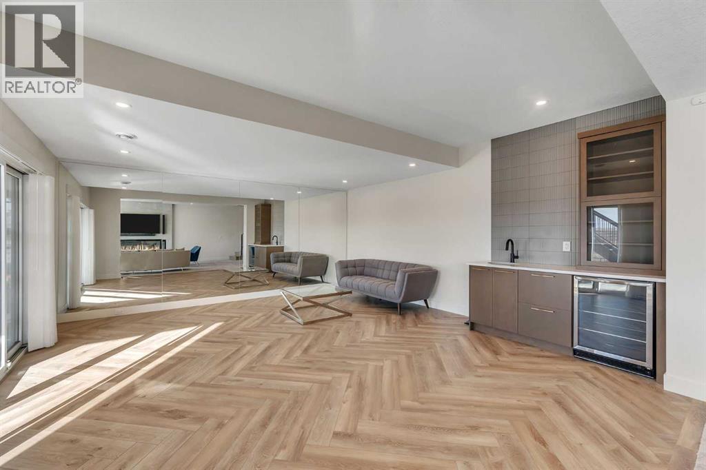 351 Lucas Way NW, Calgary, Alberta  T3P 1Z3 - Photo 41 - A2295759