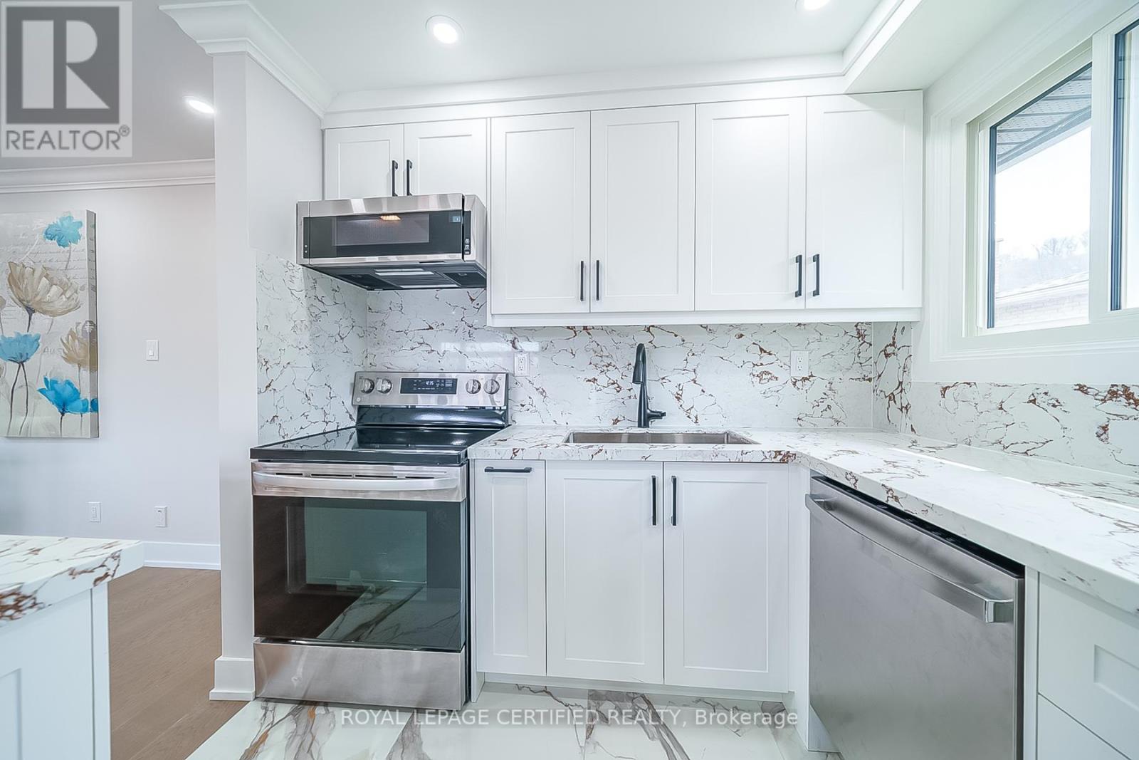 178 Marcella Crescent, Hamilton, Ontario  L8K 6G3 - Photo 12 - X12927044