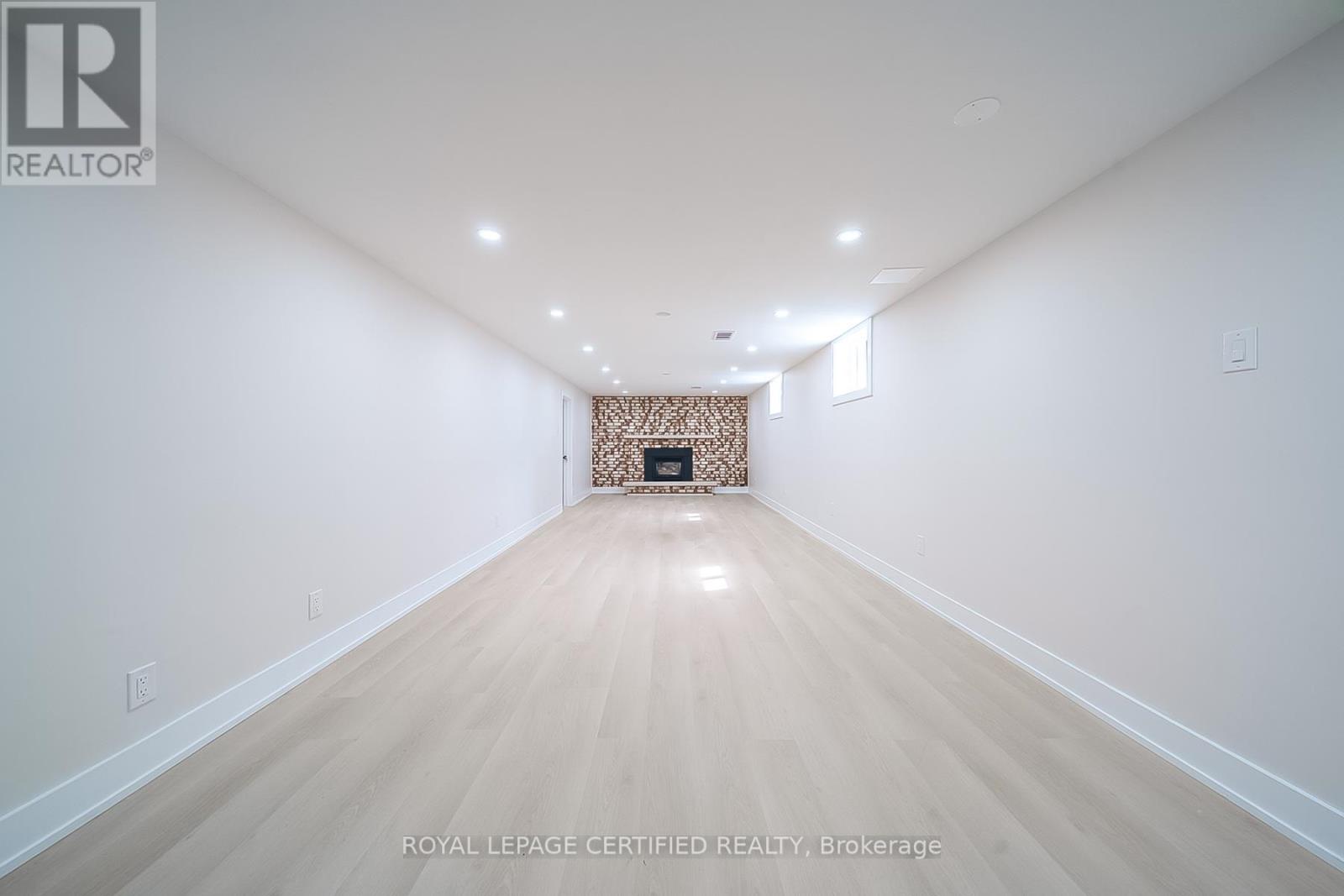 178 Marcella Crescent, Hamilton, Ontario  L8K 6G3 - Photo 31 - X12927044