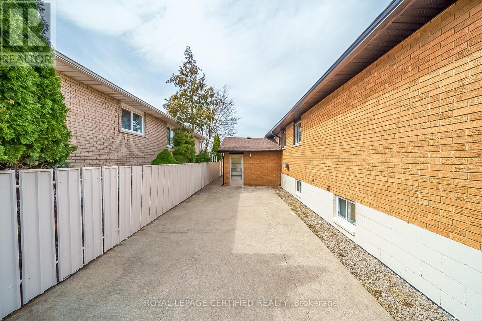 178 Marcella Crescent, Hamilton, Ontario  L8K 6G3 - Photo 44 - X12927044