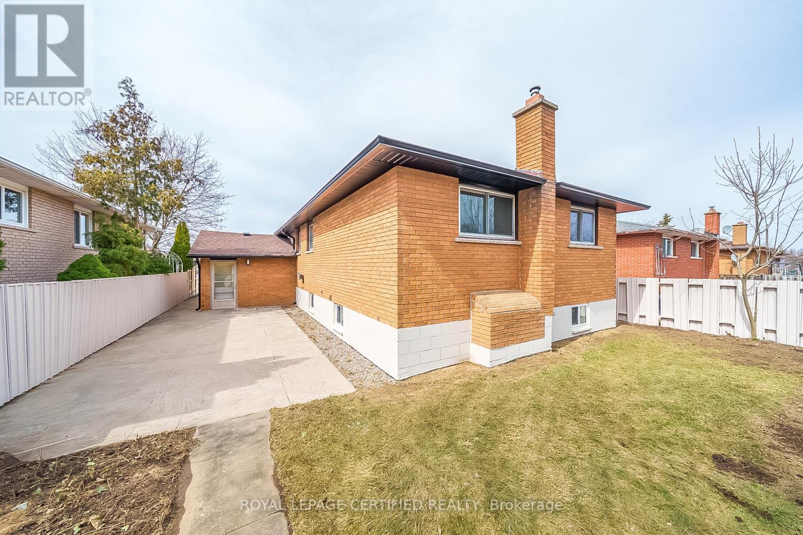 178 Marcella Crescent, Hamilton, Ontario  L8K 6G3 - Photo 47 - X12927044