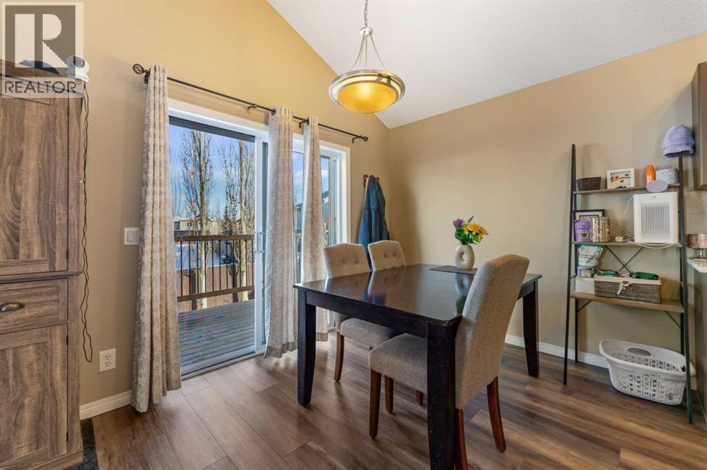 8 Copperfield Manor Se, Calgary, Alberta  T2Z 4R7 - Photo 8 - A2277282