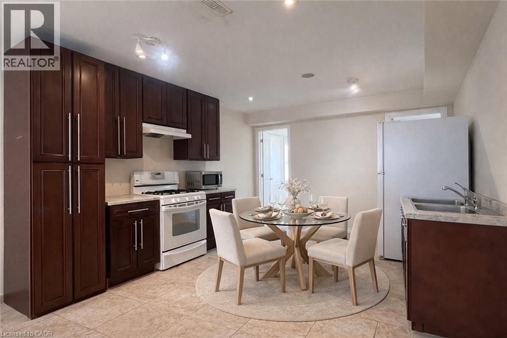 264 Fischer-Hallman Road Unit# Lower, Kitchener, Ontario  N2M 4X7 - Photo 3 - 40813432