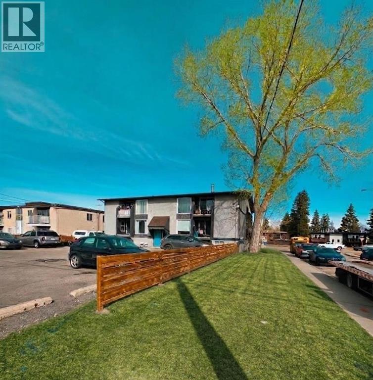 4503 73 Street NW, Calgary, Alberta  T3B 2M3 - Photo 3 - A2296807