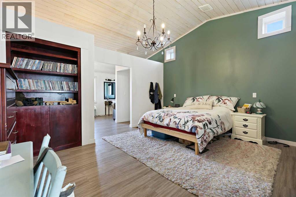 33257 10 Range Road, Rural Mountain View County, Alberta  T4H 1J5 - Photo 39 - A2256614