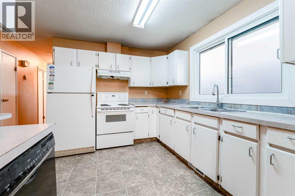 350 33 Avenue NE, Calgary, Alberta  T2E 2H8 - Photo 12 - A2281799