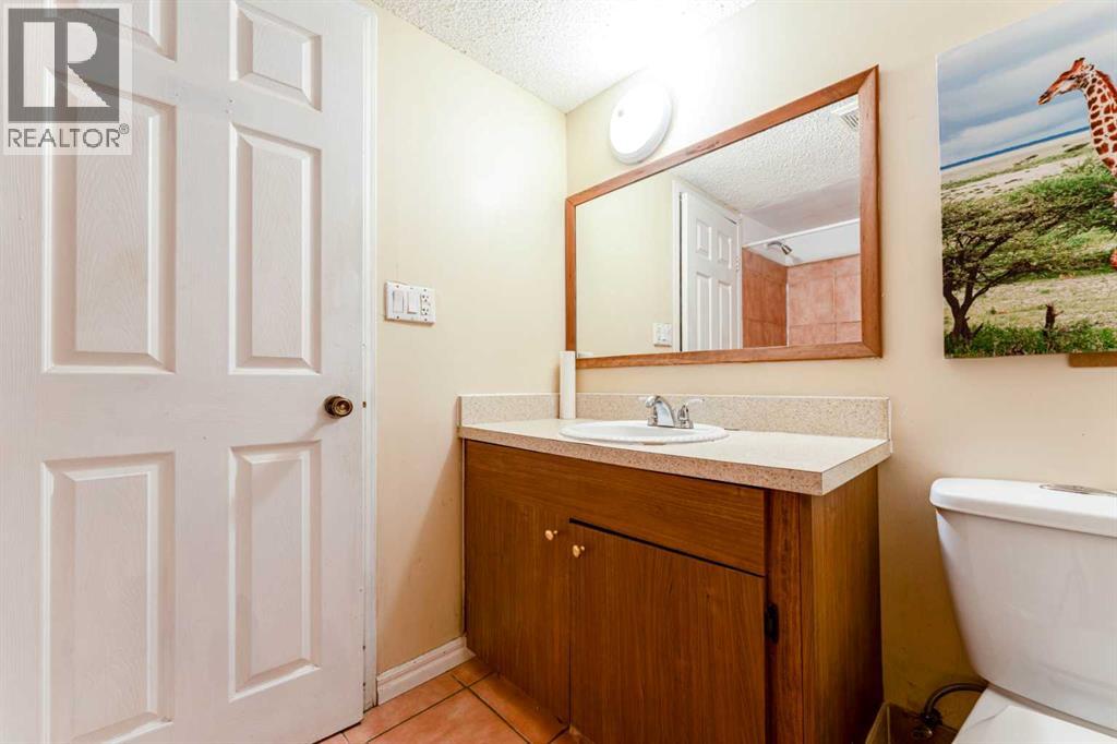 350 33 Avenue NE, Calgary, Alberta  T2E 2H8 - Photo 37 - A2281799