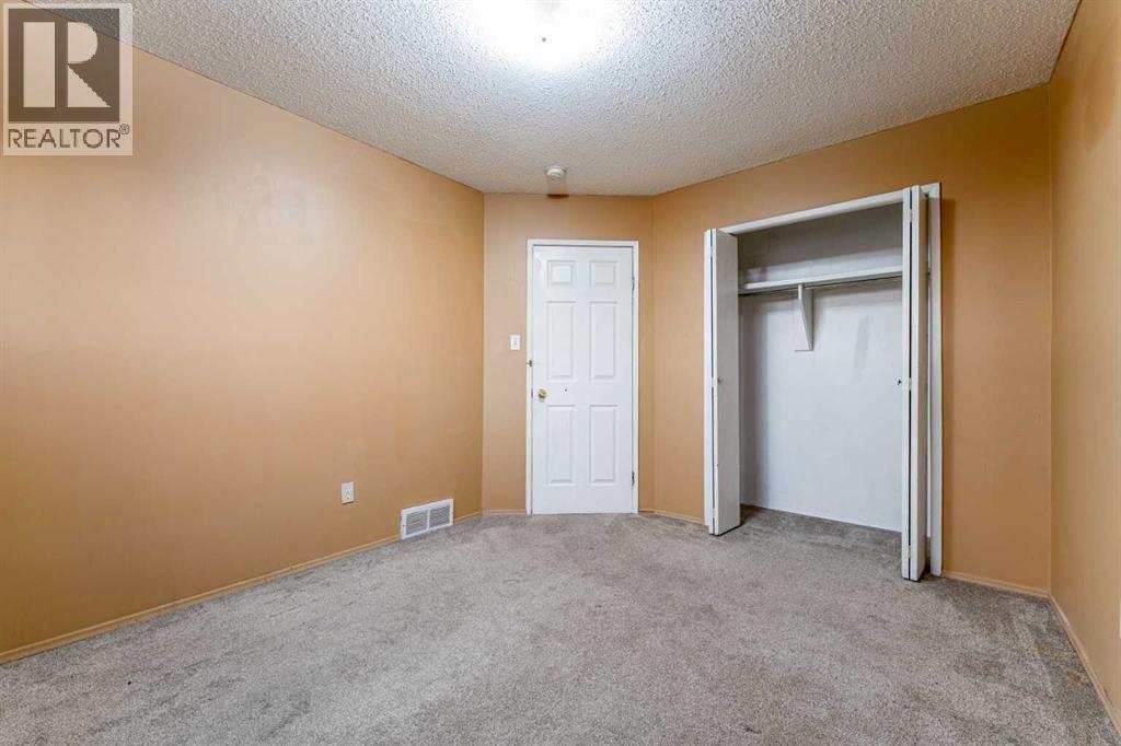 350 33 Avenue NE, Calgary, Alberta  T2E 2H8 - Photo 24 - A2281799