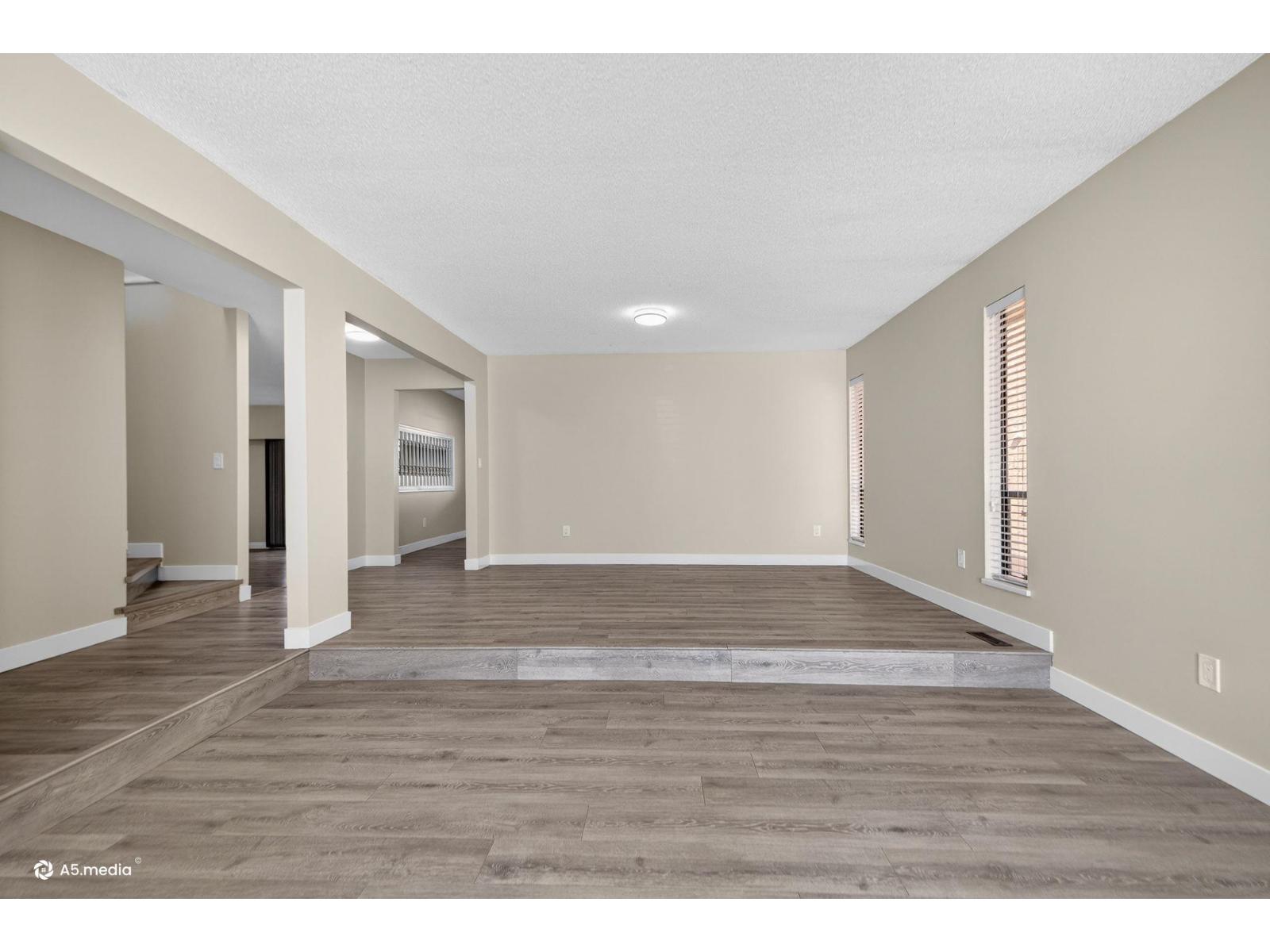 14085 114a Avenue, Surrey, British Columbia  V3R 2N6 - Photo 7 - R3104205