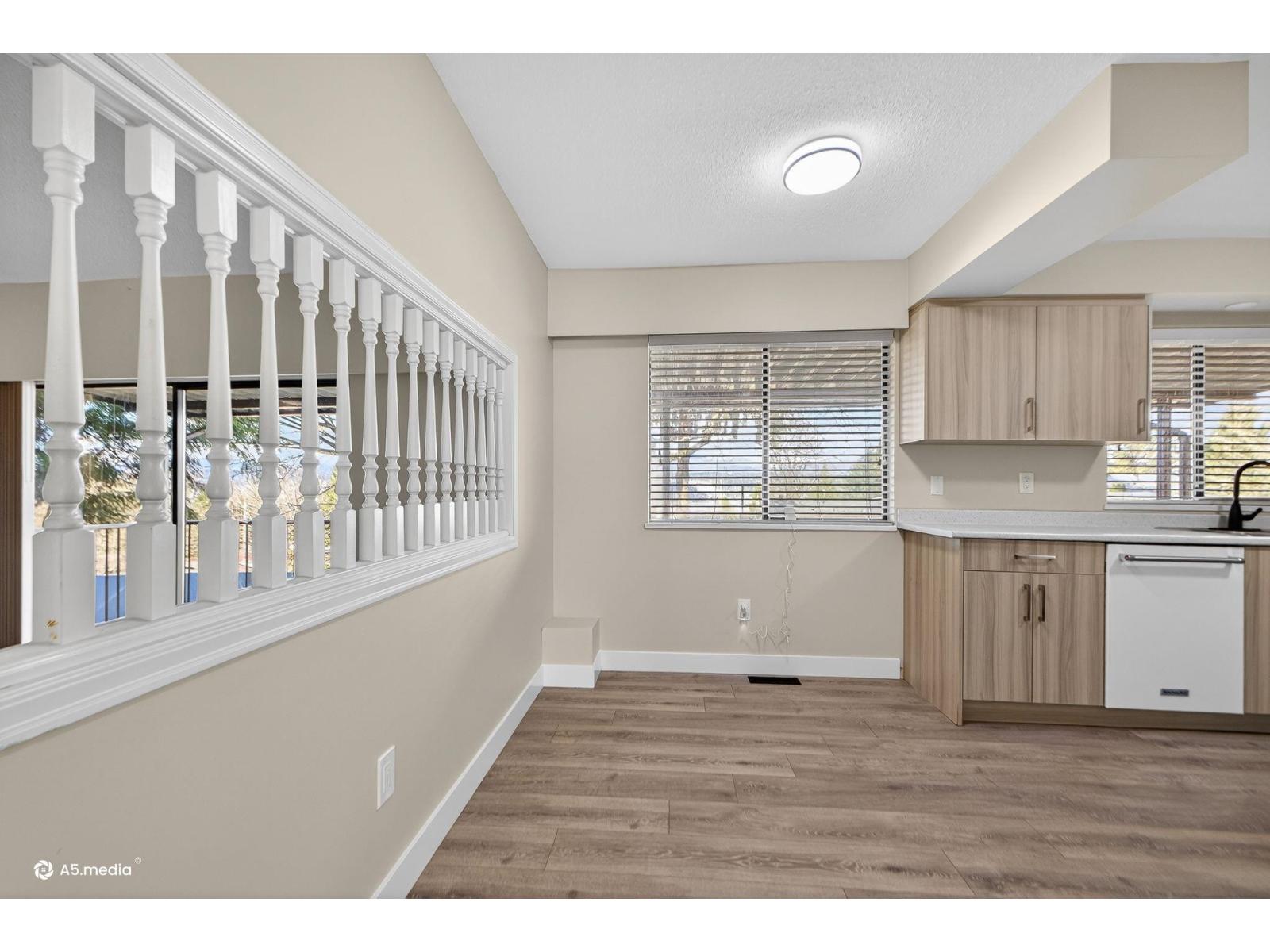 14085 114a Avenue, Surrey, British Columbia  V3R 2N6 - Photo 9 - R3104205