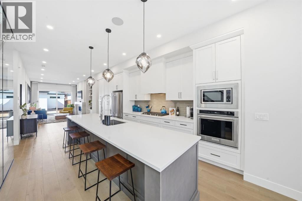 2, 427 37 Street Sw, Calgary, Alberta  T3C 1R7 - Photo 6 - A2296457