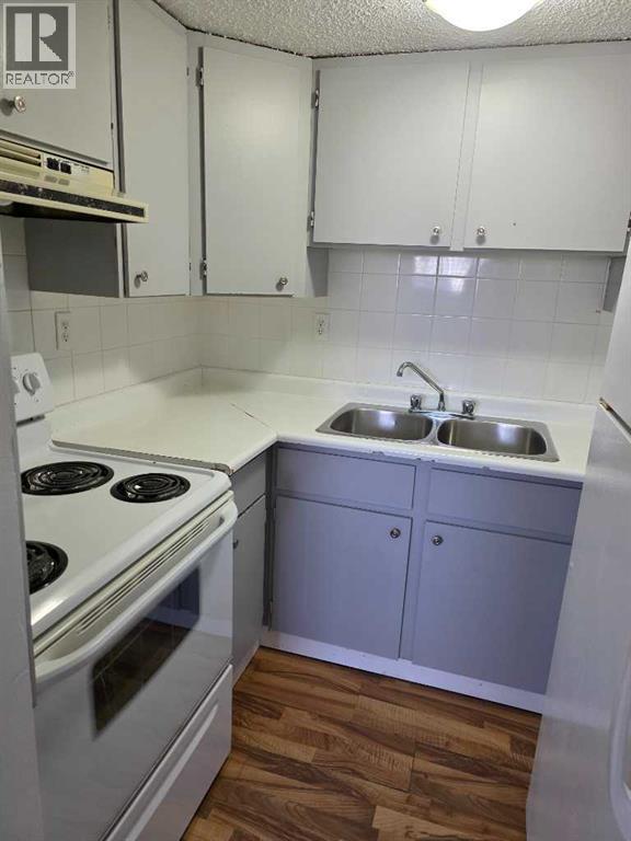 4503 73 Street NW, Calgary, Alberta  T3B 2M3 - Photo 8 - A2296807