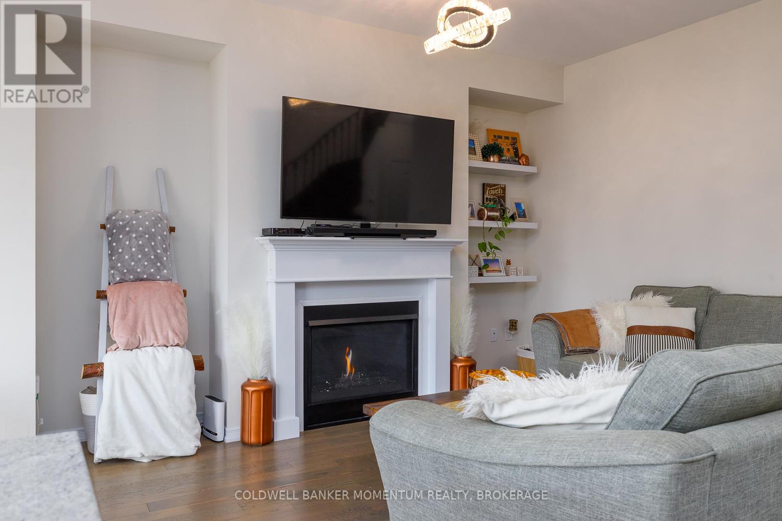 8823 Chickory Trail, Niagara Falls, Ontario  L2H 3S3 - Photo 10 - X12927072