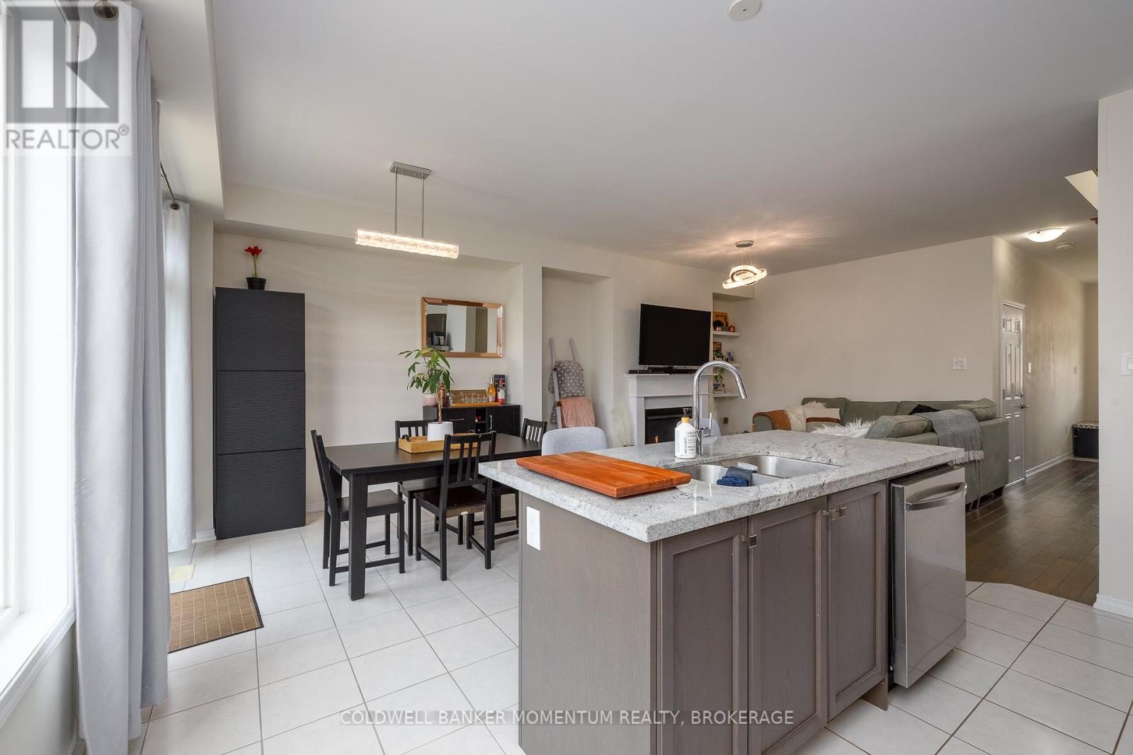 8823 Chickory Trail, Niagara Falls, Ontario  L2H 3S3 - Photo 11 - X12927072