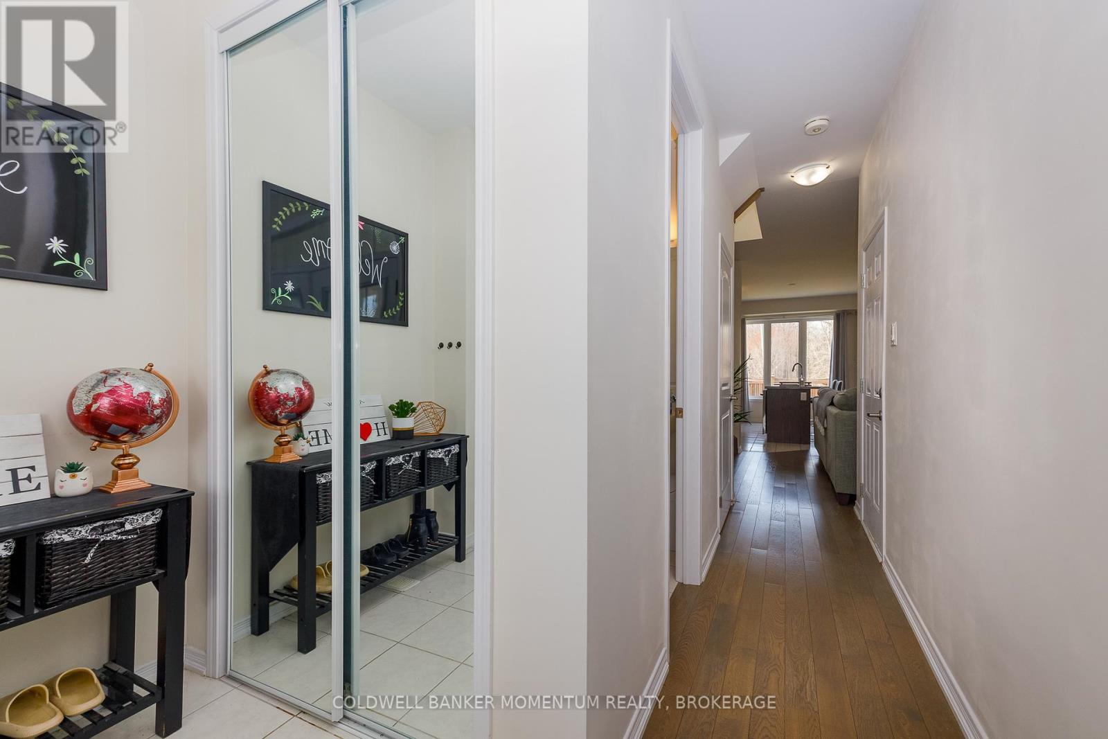 8823 Chickory Trail, Niagara Falls, Ontario  L2H 3S3 - Photo 5 - X12927072