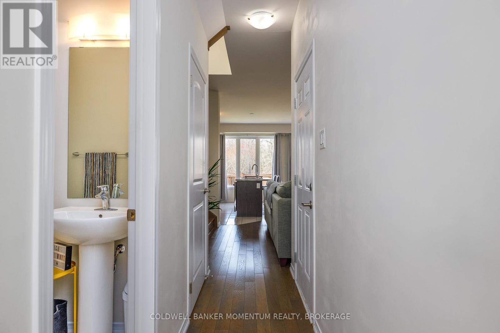 8823 Chickory Trail, Niagara Falls, Ontario  L2H 3S3 - Photo 6 - X12927072