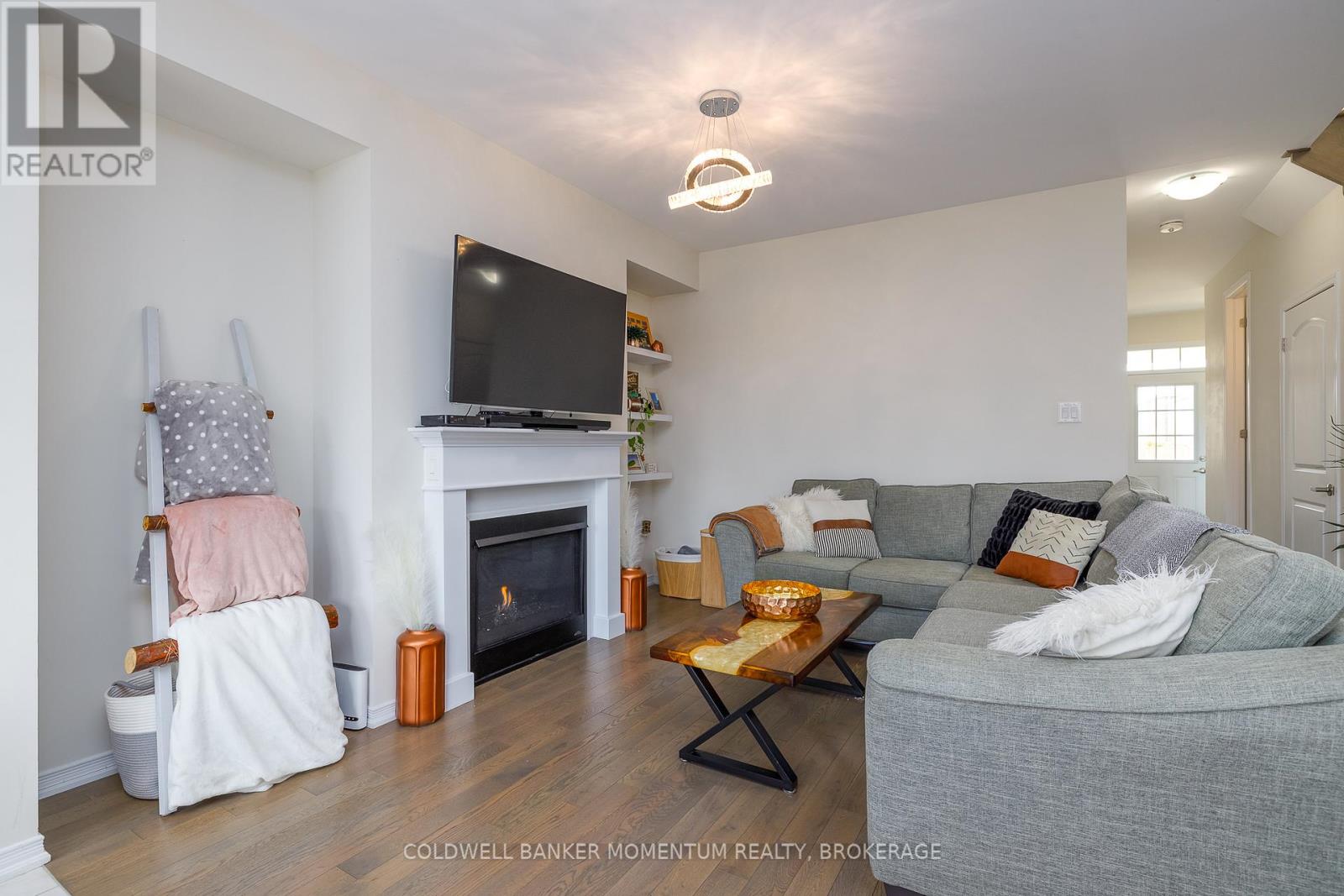 8823 Chickory Trail, Niagara Falls, Ontario  L2H 3S3 - Photo 8 - X12927072