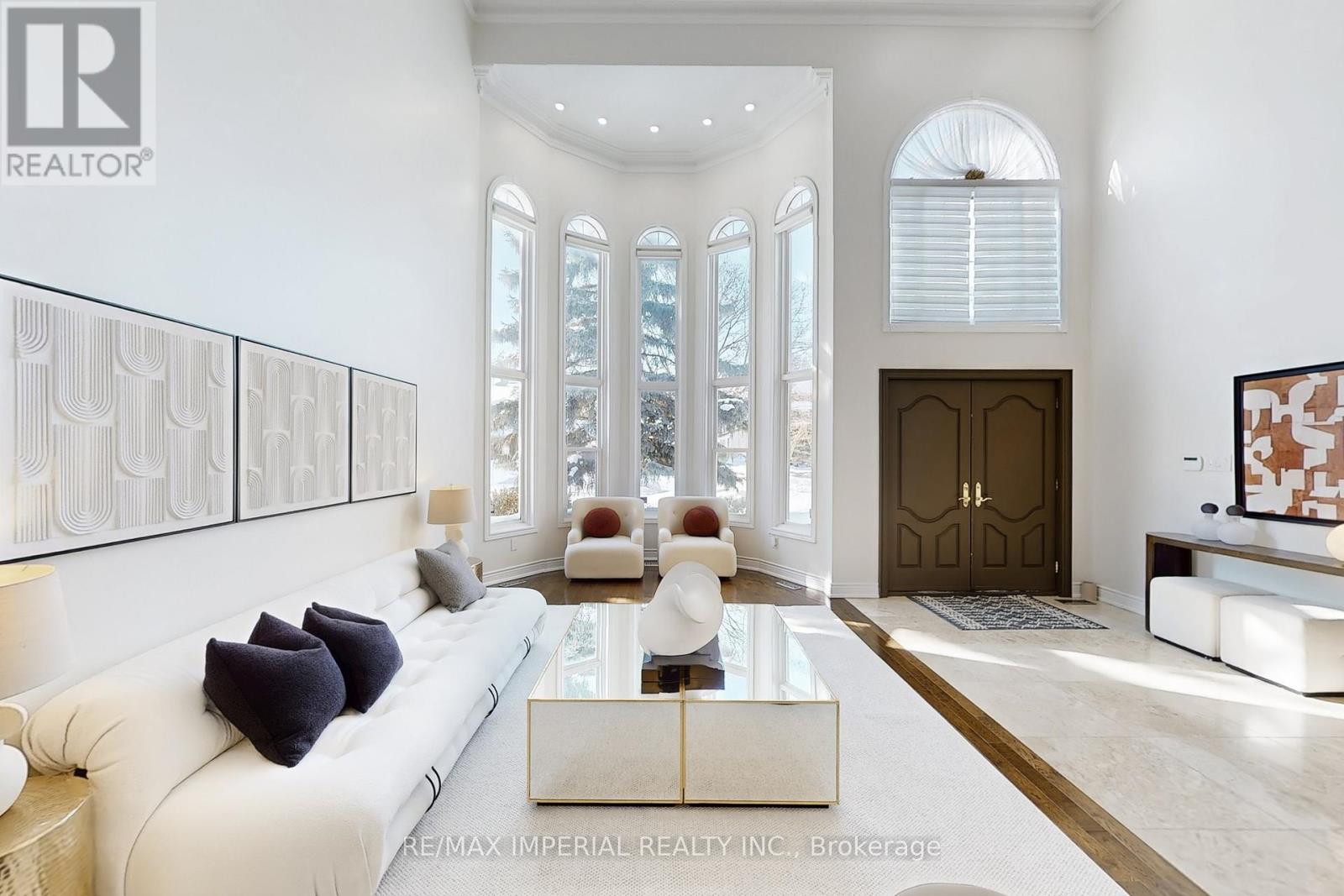 66 Hillhurst Drive, Richmond Hill, Ontario  L4B 2V3 - Photo 4 - N12774188