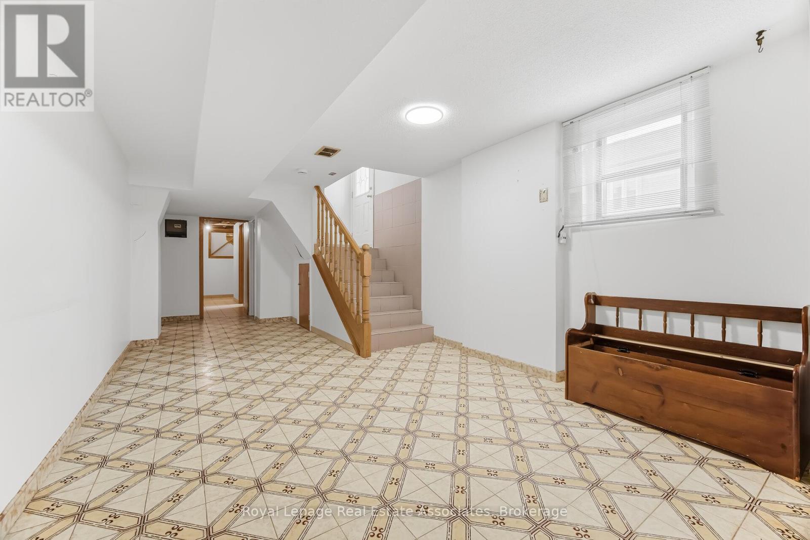 5 Rosewood Avenue, Toronto, Ontario  M8Z 1X3 - Photo 27 - W12924746