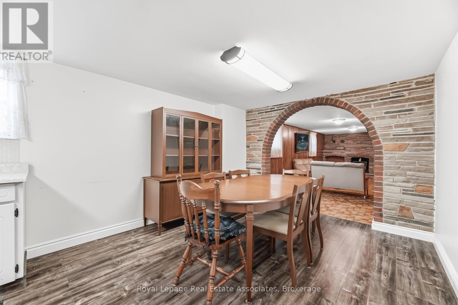 5 Rosewood Avenue, Toronto, Ontario  M8Z 1X3 - Photo 31 - W12924746