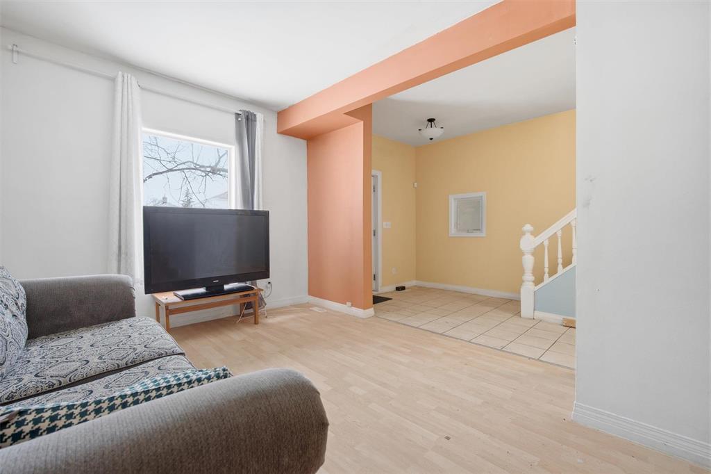 581 Furby Street, Winnipeg, Manitoba  R3B 2V9 - Photo 1 - 202605562