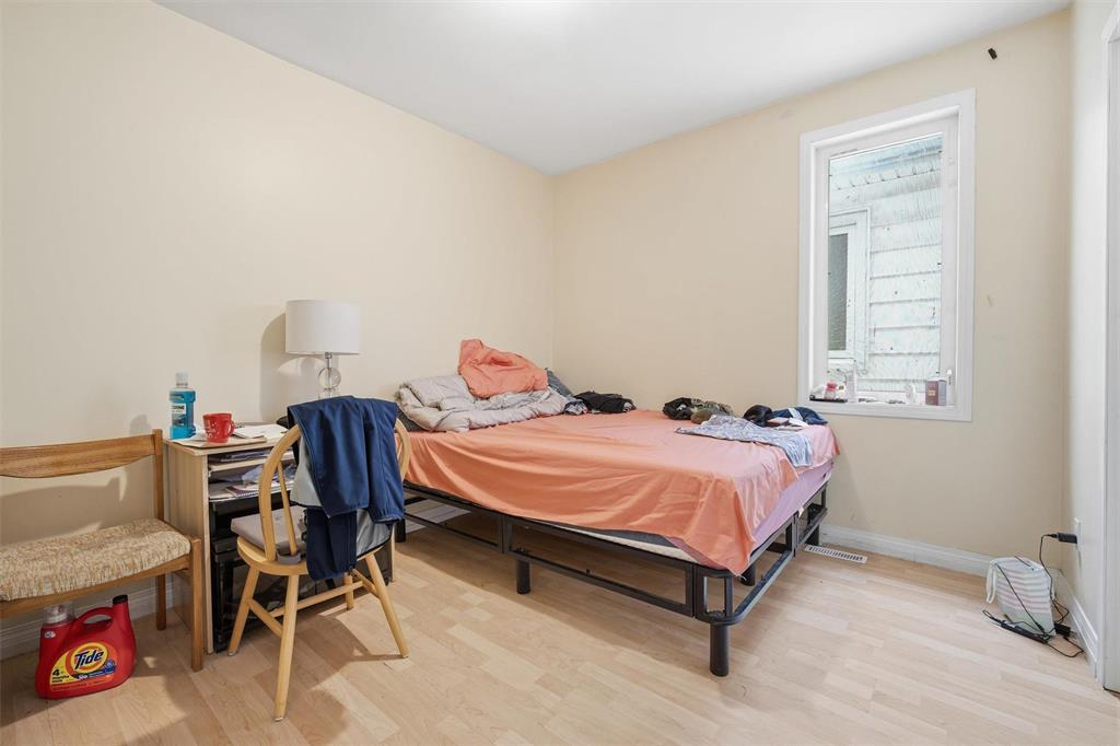 581 Furby Street, Winnipeg, Manitoba  R3B 2V9 - Photo 15 - 202605562