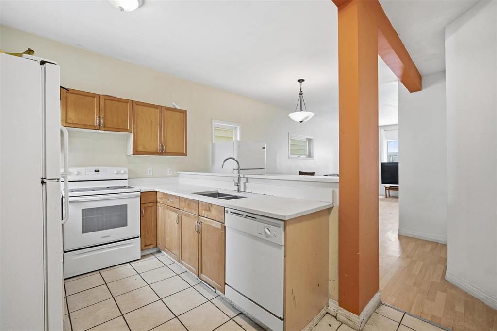 581 Furby Street, Winnipeg, Manitoba  R3B 2V9 - Photo 7 - 202605562