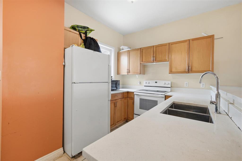 581 Furby Street, Winnipeg, Manitoba  R3B 2V9 - Photo 8 - 202605562