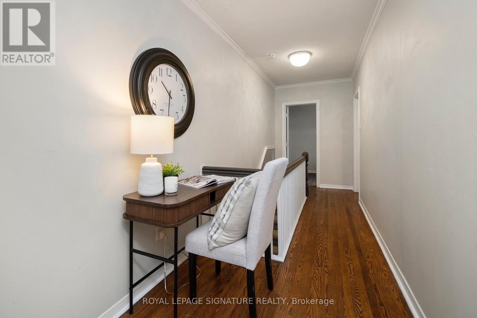 215 Yarmouth Road, Toronto, Ontario  M6G 1X5 - Photo 25 - W12927054