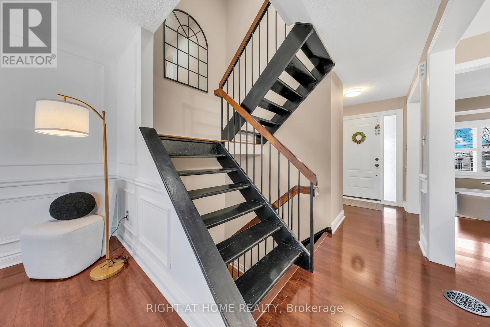 17 - 1580 Lancaster Drive, Oakville, Ontario  L6H 2Z5 - Photo 21 - W12927070