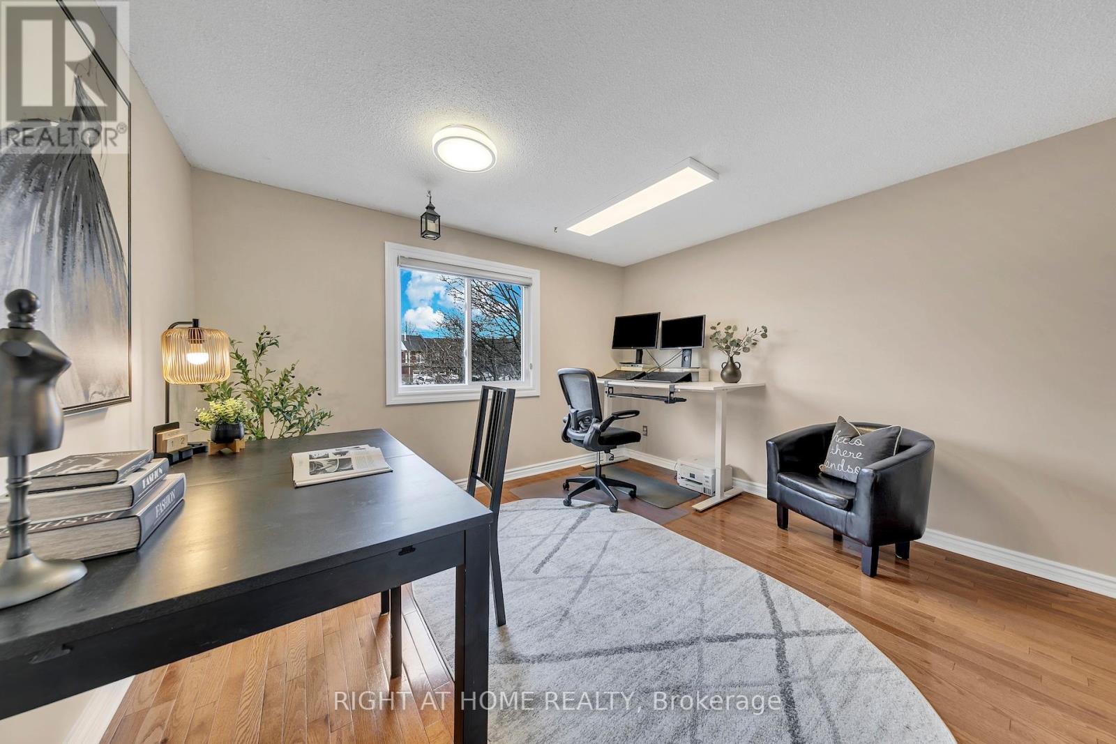 17 - 1580 Lancaster Drive, Oakville, Ontario  L6H 2Z5 - Photo 26 - W12927070