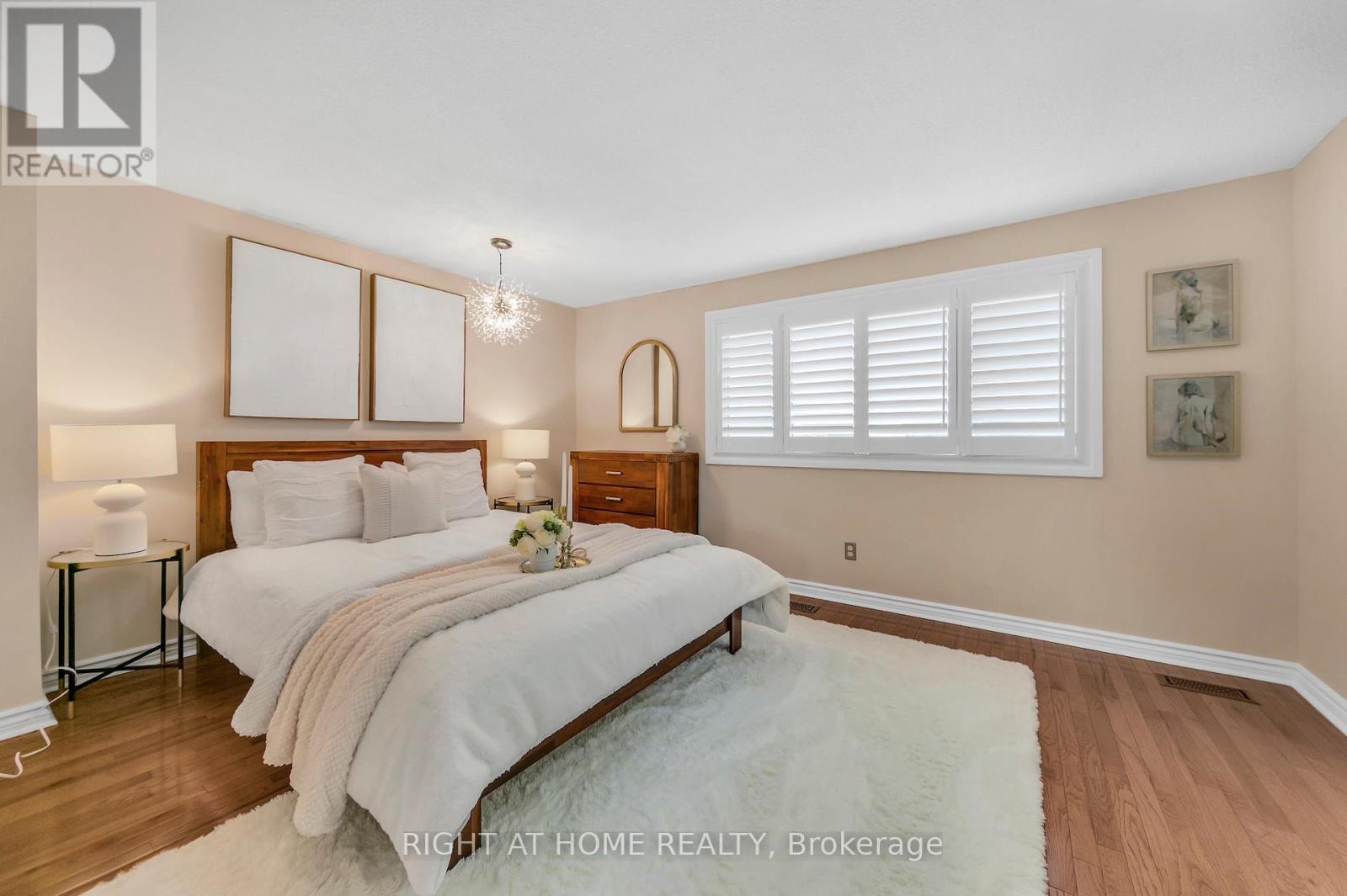 17 - 1580 Lancaster Drive, Oakville, Ontario  L6H 2Z5 - Photo 33 - W12927070