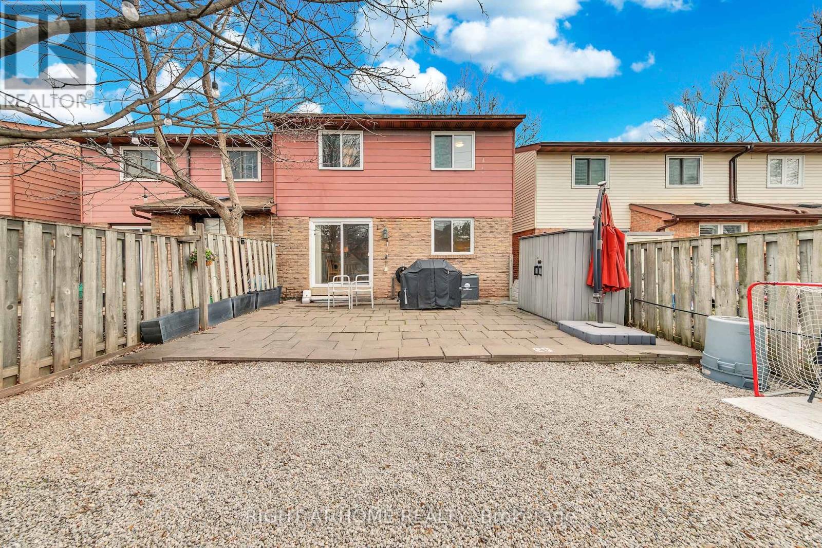 17 - 1580 Lancaster Drive, Oakville, Ontario  L6H 2Z5 - Photo 42 - W12927070