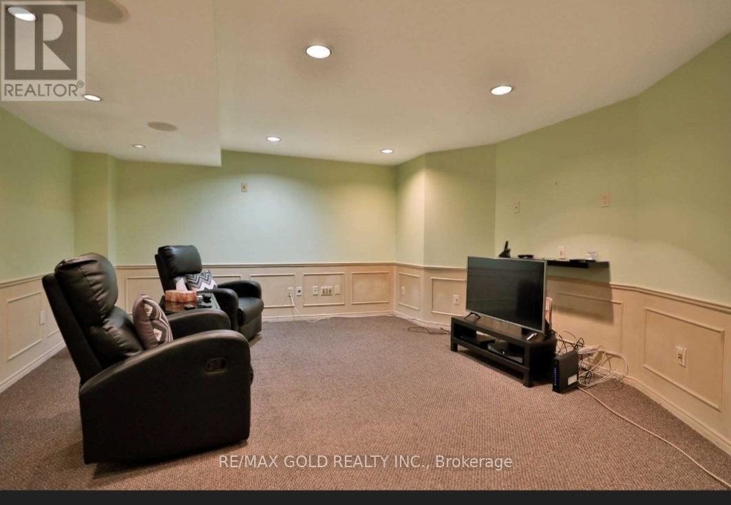 2112 Chrisdon Road, Burlington, Ontario  L7M 3S5 - Photo 18 - W12927076