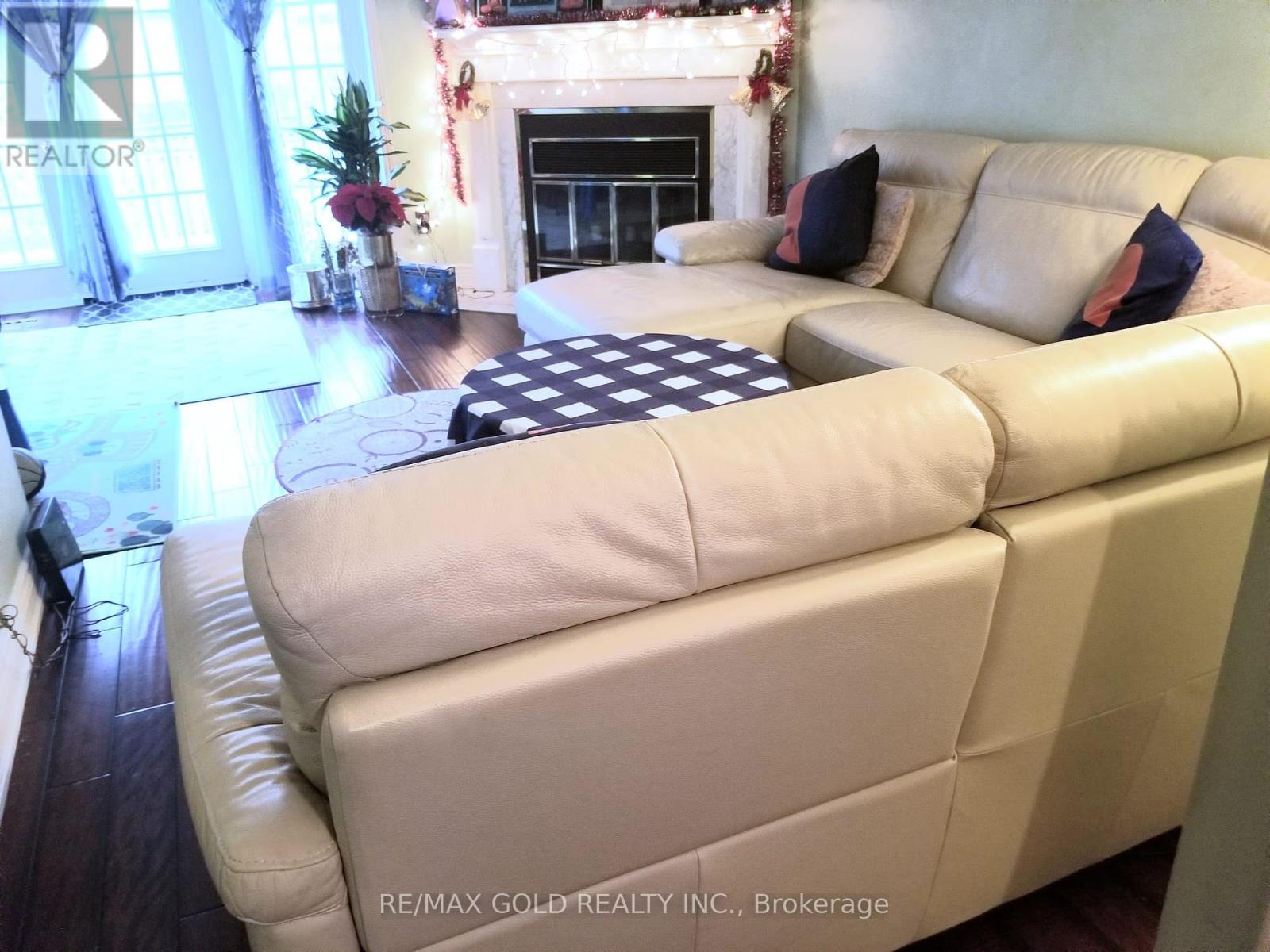 2112 Chrisdon Road, Burlington, Ontario  L7M 3S5 - Photo 4 - W12927076