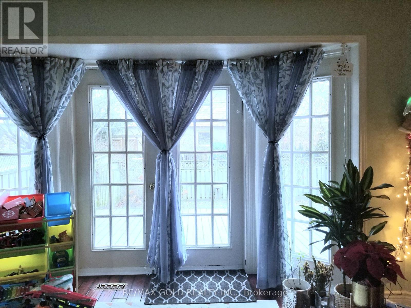 2112 Chrisdon Road, Burlington, Ontario  L7M 3S5 - Photo 5 - W12927076