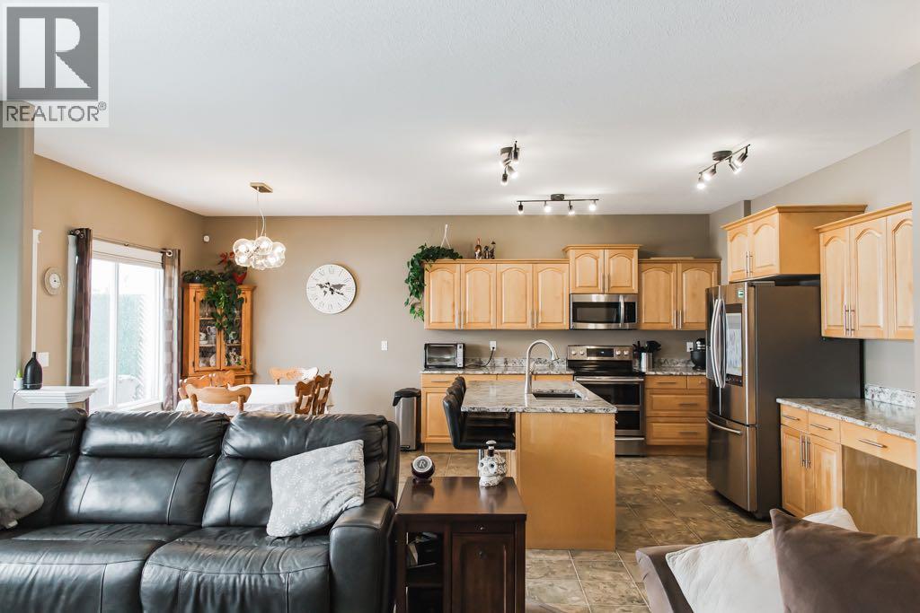 7809 115a Street, Grande Prairie, Alberta  T8W 0A1 - Photo 5 - A2296527