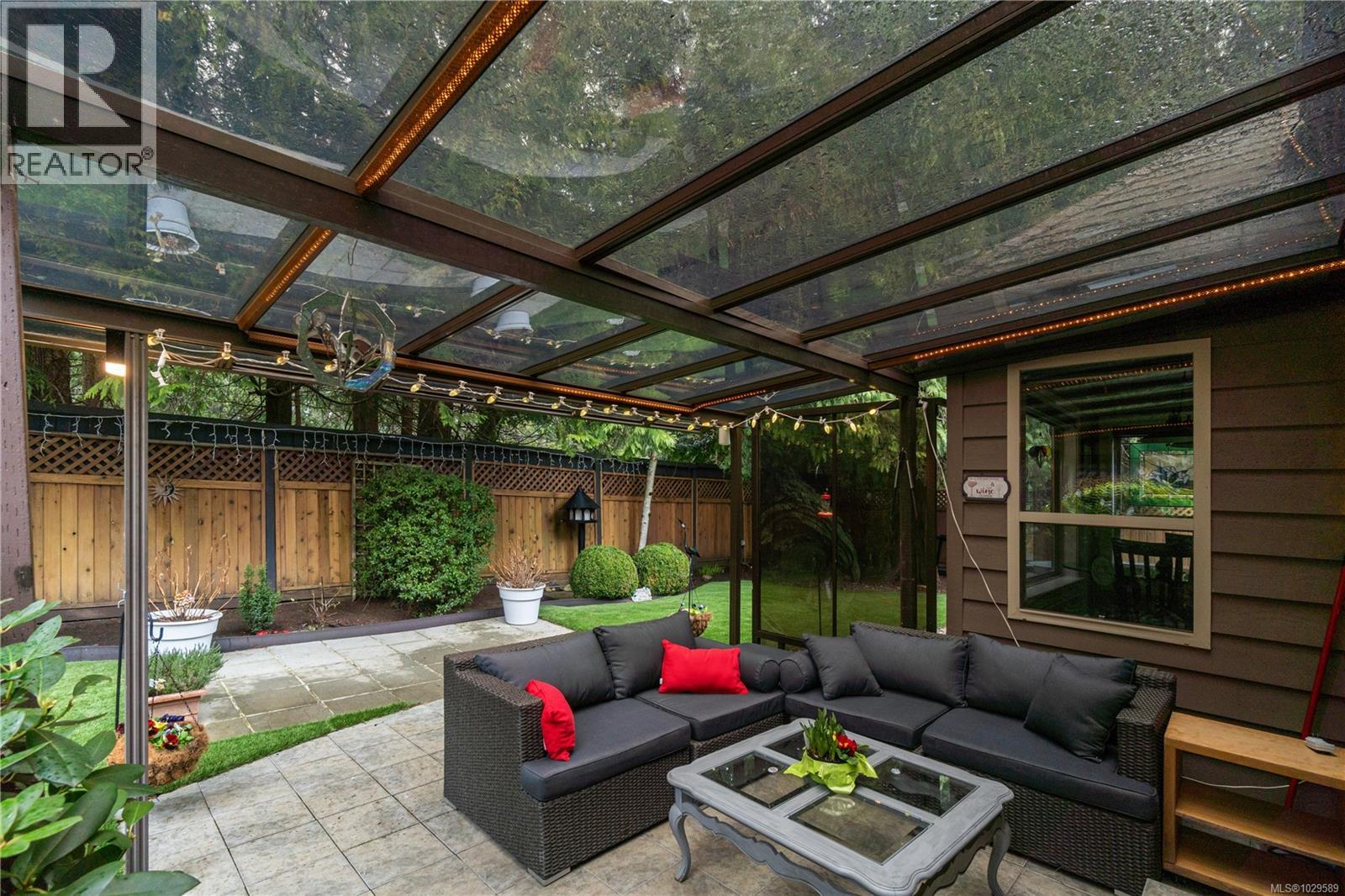 564 Hazelwood Pl, Qualicum Beach, British Columbia  V9K 1A1 - Photo 6 - 1029589