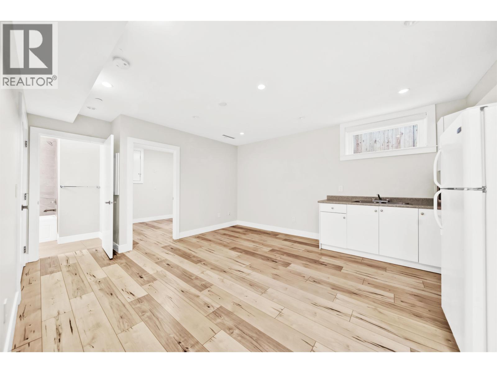 945 E 20th Avenue, Vancouver, British Columbia  V5V 1N7 - Photo 28 - R3103911