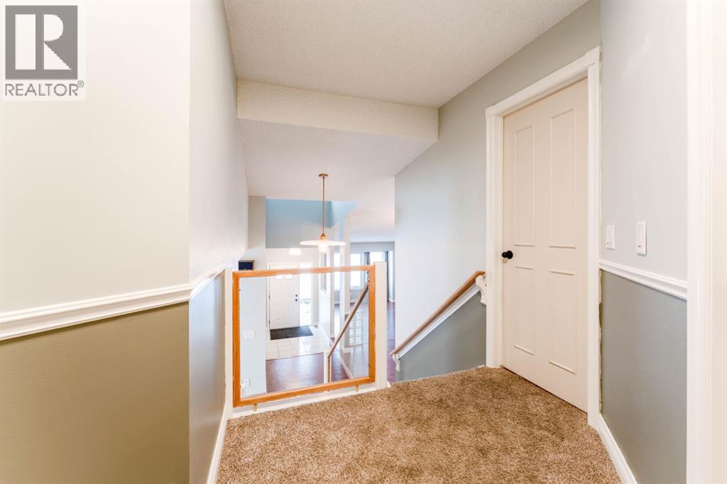 215 Scenic Way NW, Calgary, Alberta  T3L 1B6 - Photo 14 - A2294245