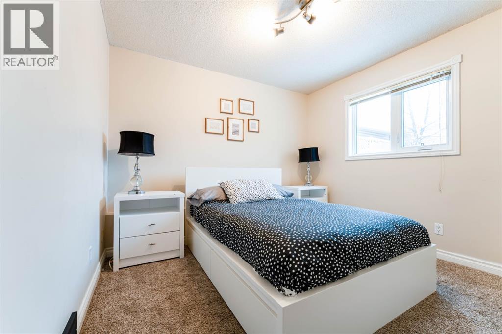 215 Scenic Way NW, Calgary, Alberta  T3L 1B6 - Photo 22 - A2294245