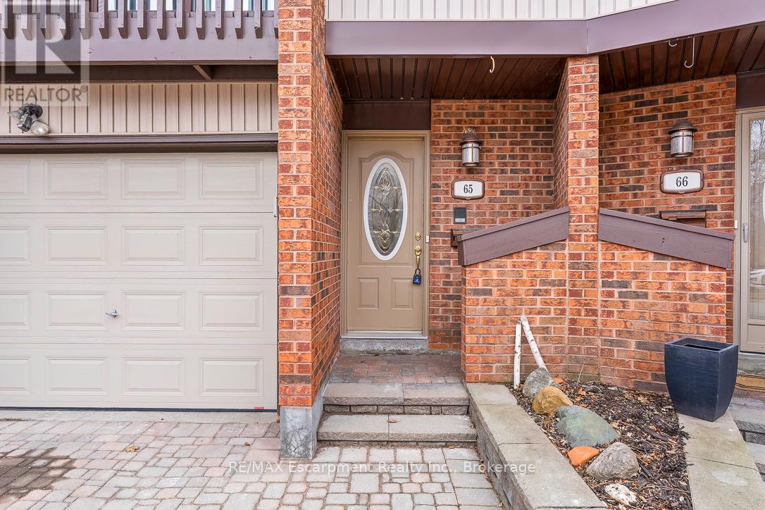 65 - 1080 Walden Circle, Mississauga, Ontario  L5J 4J9 - Photo 2 - W12927092