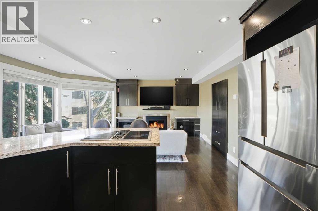 311 Coach Light Bay Sw, Calgary, Alberta  T3H 1X3 - Photo 19 - A2286955