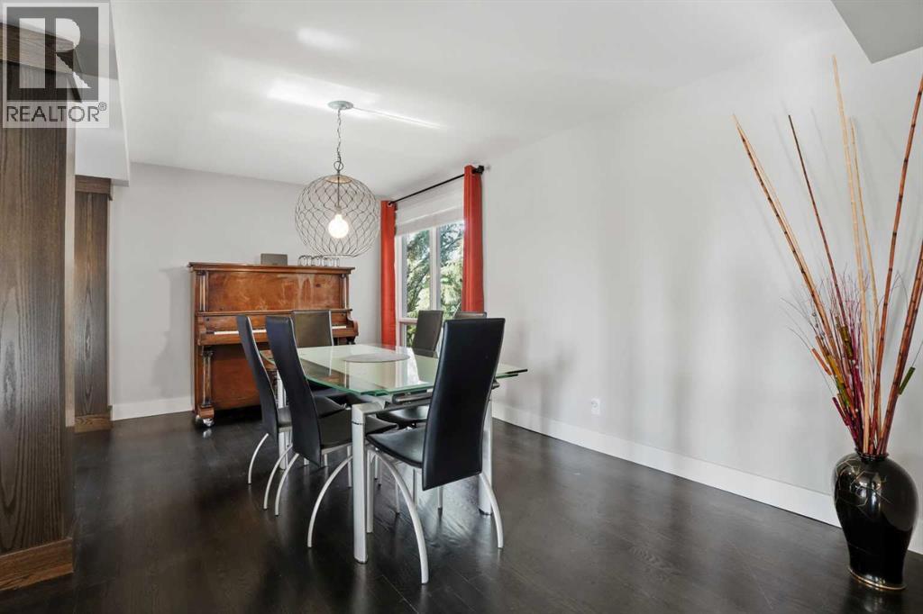 311 Coach Light Bay Sw, Calgary, Alberta  T3H 1X3 - Photo 13 - A2286955