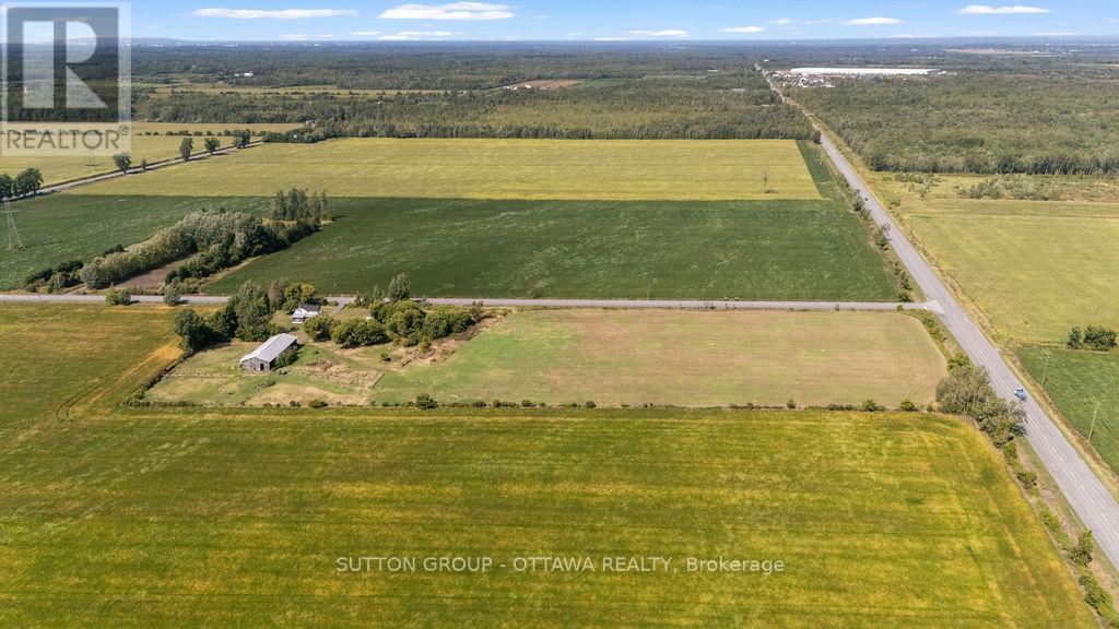 9420 Parkway Road, Ottawa, Ontario  K0A 1V0 - Photo 3 - X12927110